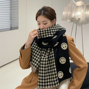 秋冬保暖网红披肩外搭 百搭2021年新款 极速棋盘格围巾女冬m季 韩版