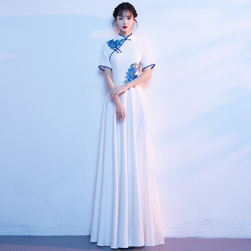 白色大合唱团演出服中式古筝演奏指挥比I赛歌唱表演大学生礼服裙