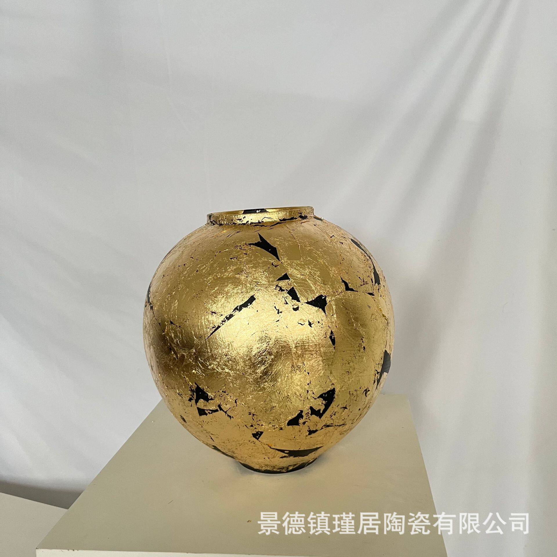 轻奢极简手作陶瓷金箔花瓶摆件