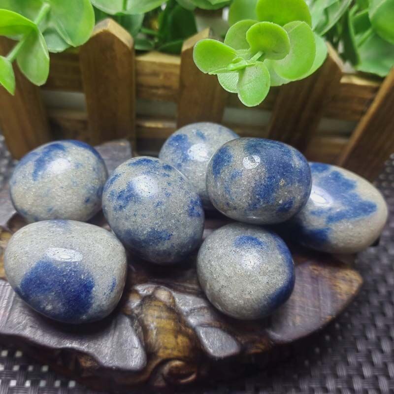 一公斤价约20-30毫米水晶K2滚石裸石摆件批发鱼缸盆景石造景家居