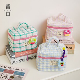 速发纳款撞色格子提手大新量可爱便携旅行洗漱包化妆品收容袋