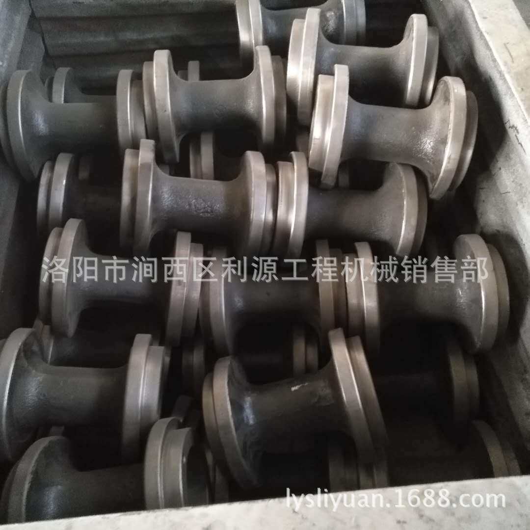 托带轮902/802DB-2东方红推土机配件托带轮 YTO推土机托带轮