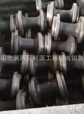 托带轮902/802DB-2东方红推土机配件托带轮 YTO推土机托带轮