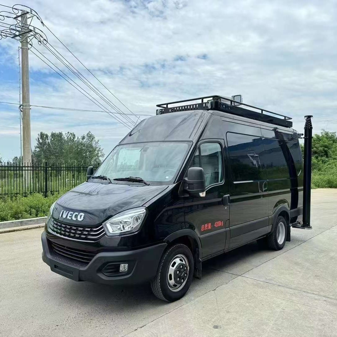 依维柯CL5040XZH6BYS应急指挥车