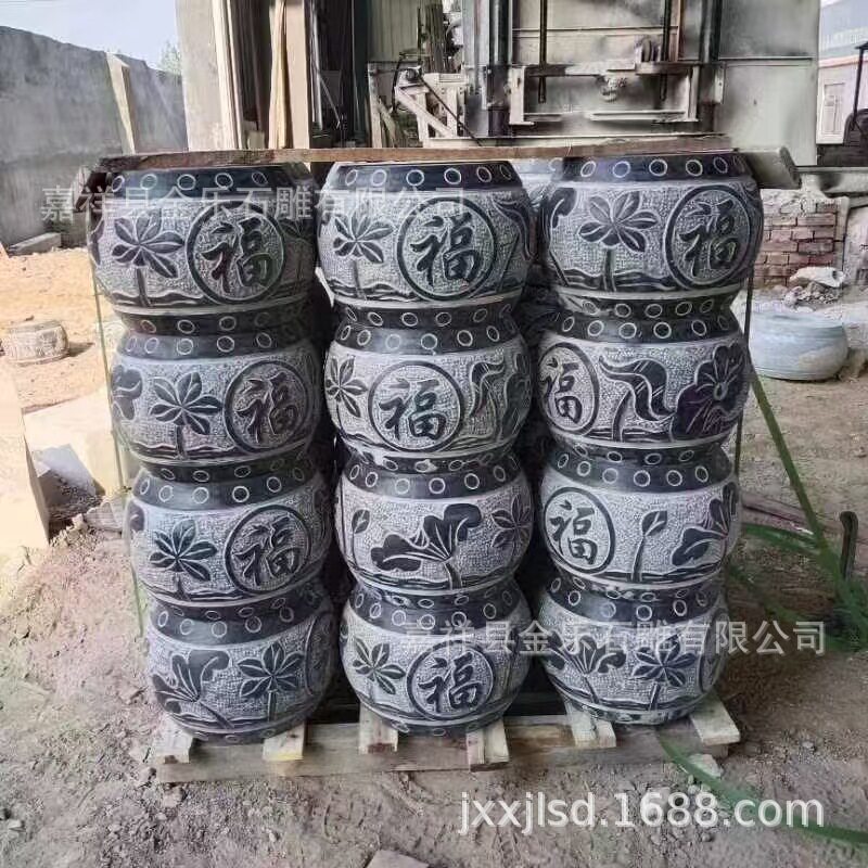 仿古青石柱顶石庭院自建房