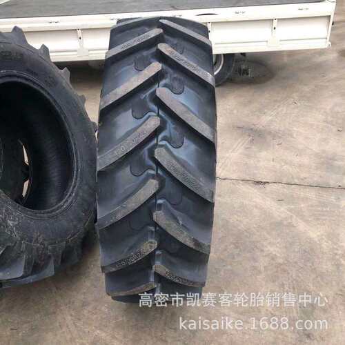 青贮机轮胎420/70R24子午线加宽人字拖拉机轮胎16.9R24
