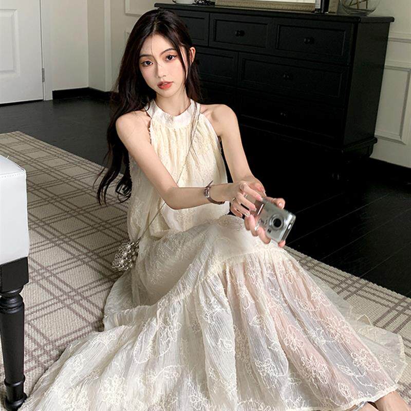 仙女白色蕾丝露肩沙滩长裙海边度假吊带裙子法式复古挂脖连衣裙夏