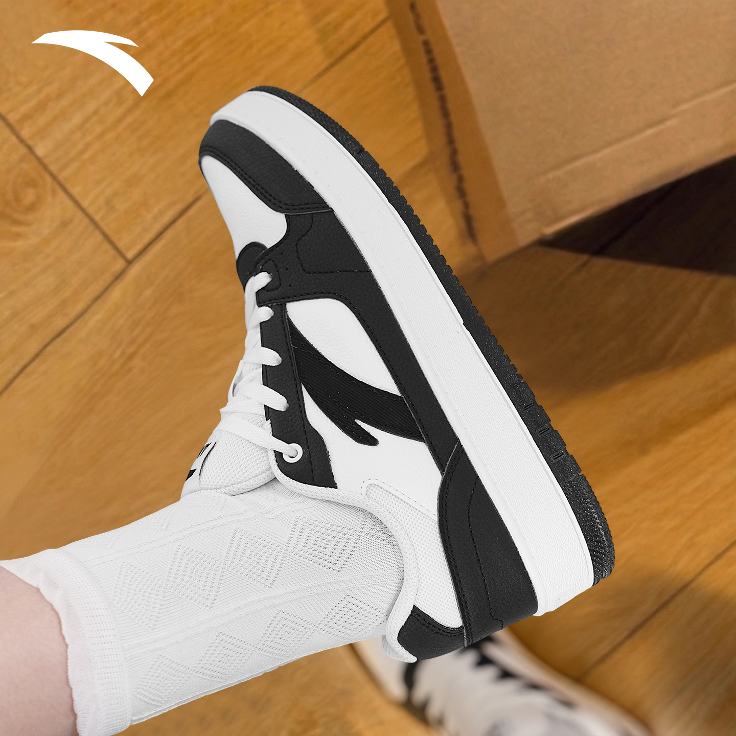 安踏女鞋板鞋休闲鞋运动鞋