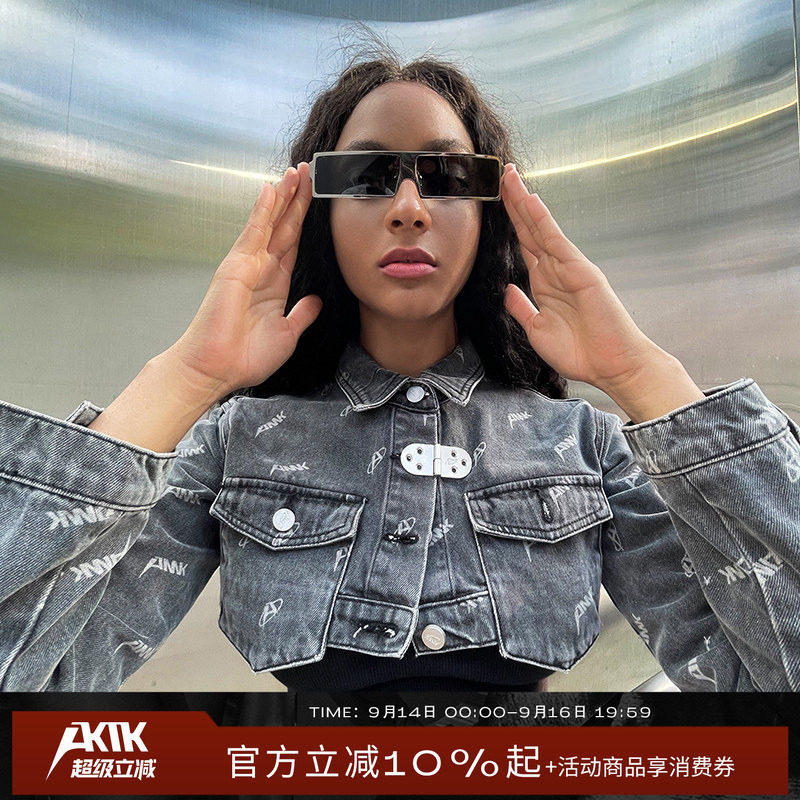 AKTK/ANNK 2021新款 小众设计  LOGO短打牛仔外套女图片