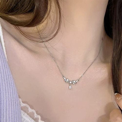 精致时尚项链女款高颜值学生党配饰高级感轻奢小众饰品闺蜜锁骨