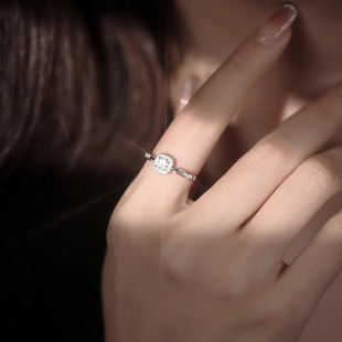 爆闪方钻链条戒指女轻奢高级感可调节指环订婚婚戒礼物新潮精致感