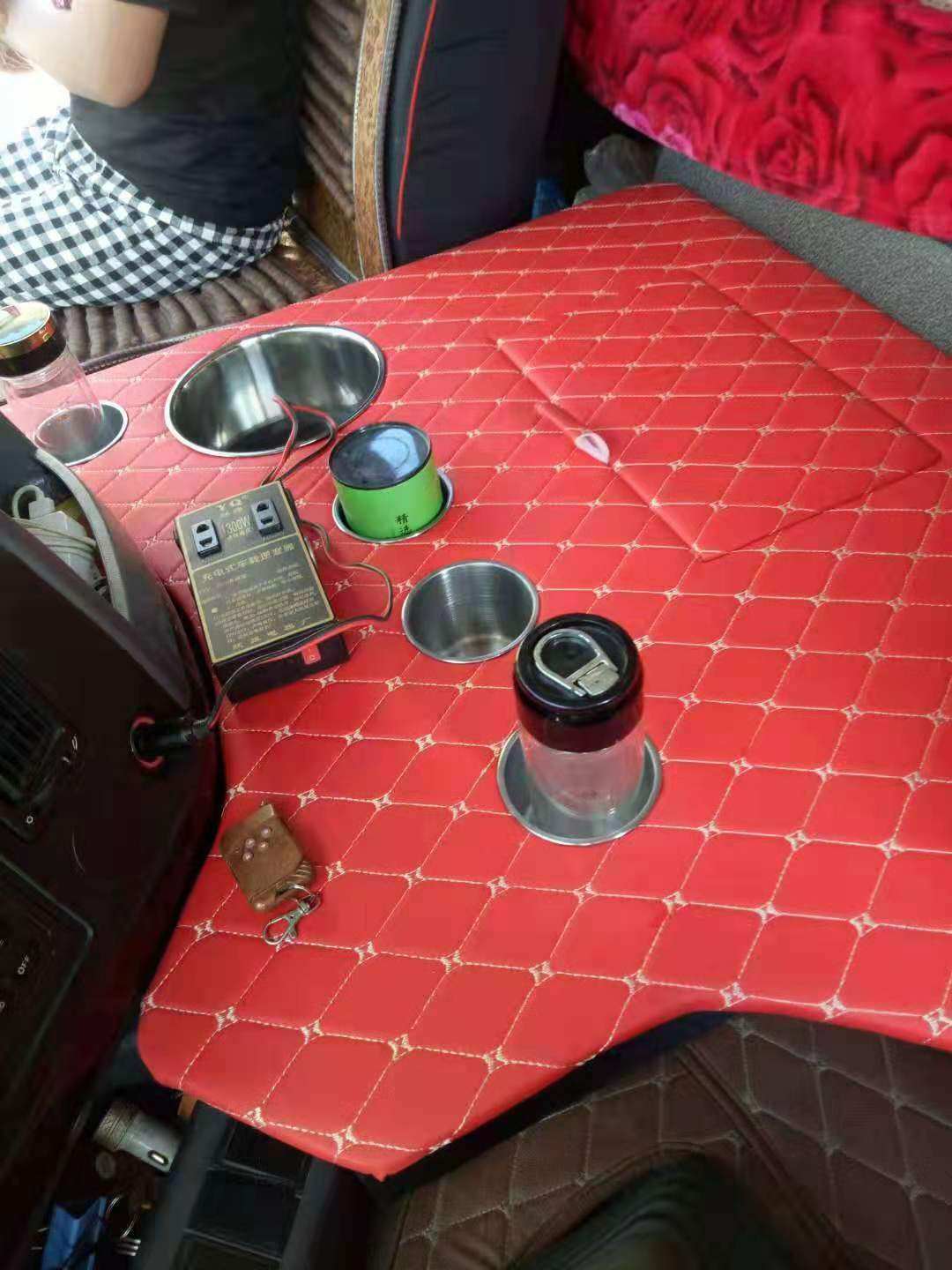 极速适用于豪沃336暖壶架车载用水杯暖瓶座O大货车驾驶室内装饰茶,汽车用品/电子/清洗/改装,车用水杯架/饮料架,淘宝优惠券,粉丝福利购,淘宝优惠卷