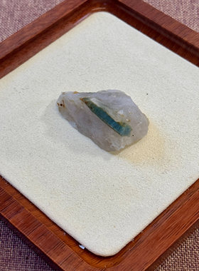 NO.951海蓝宝无胶无优化原石克重29.16g