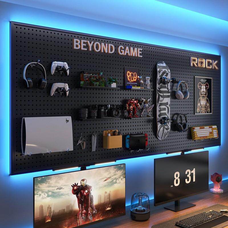 电竞房洞洞板黑色墙上置物架书房上方电脑桌墙面挂板收纳铁艺萌彦