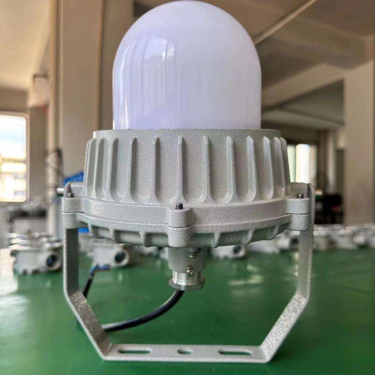 LED工厂照明三防灯防水防尘防腐工厂灯40W50W60W70W100W