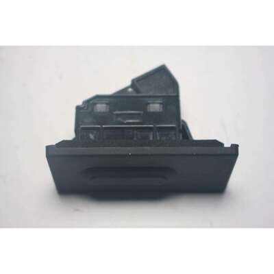 BHN1-56-8D0A适用于马自达昂克赛拉3厢马自达CX3尾盖开关