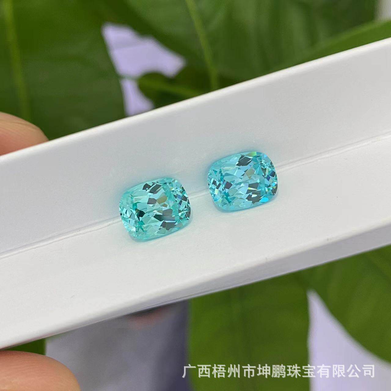 源头厂家霓虹蓝帕拉伊巴碧玺实验室培育蓝宝石湖水蓝肥长方裸石