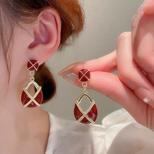 百搭耳饰 法式 复古宫廷风滴油几何中古耳环高级感个性 时尚 耳钉个性