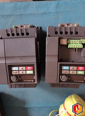 台达变频器VFD022EL43A    2.2KW成
