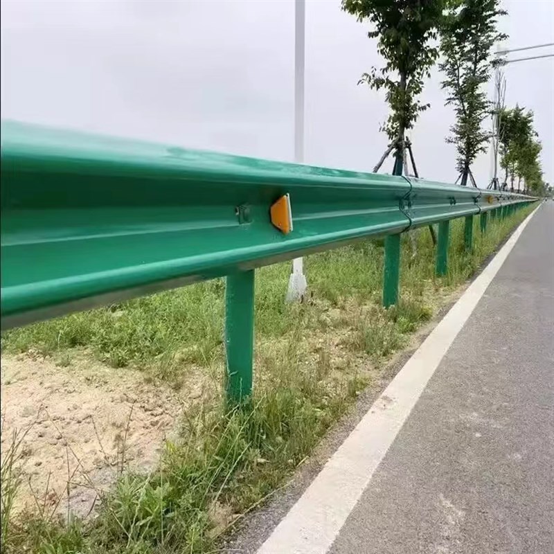现货速发波形护栏高速公路热镀锌两波三波喷塑乡村道路安全防撞钢