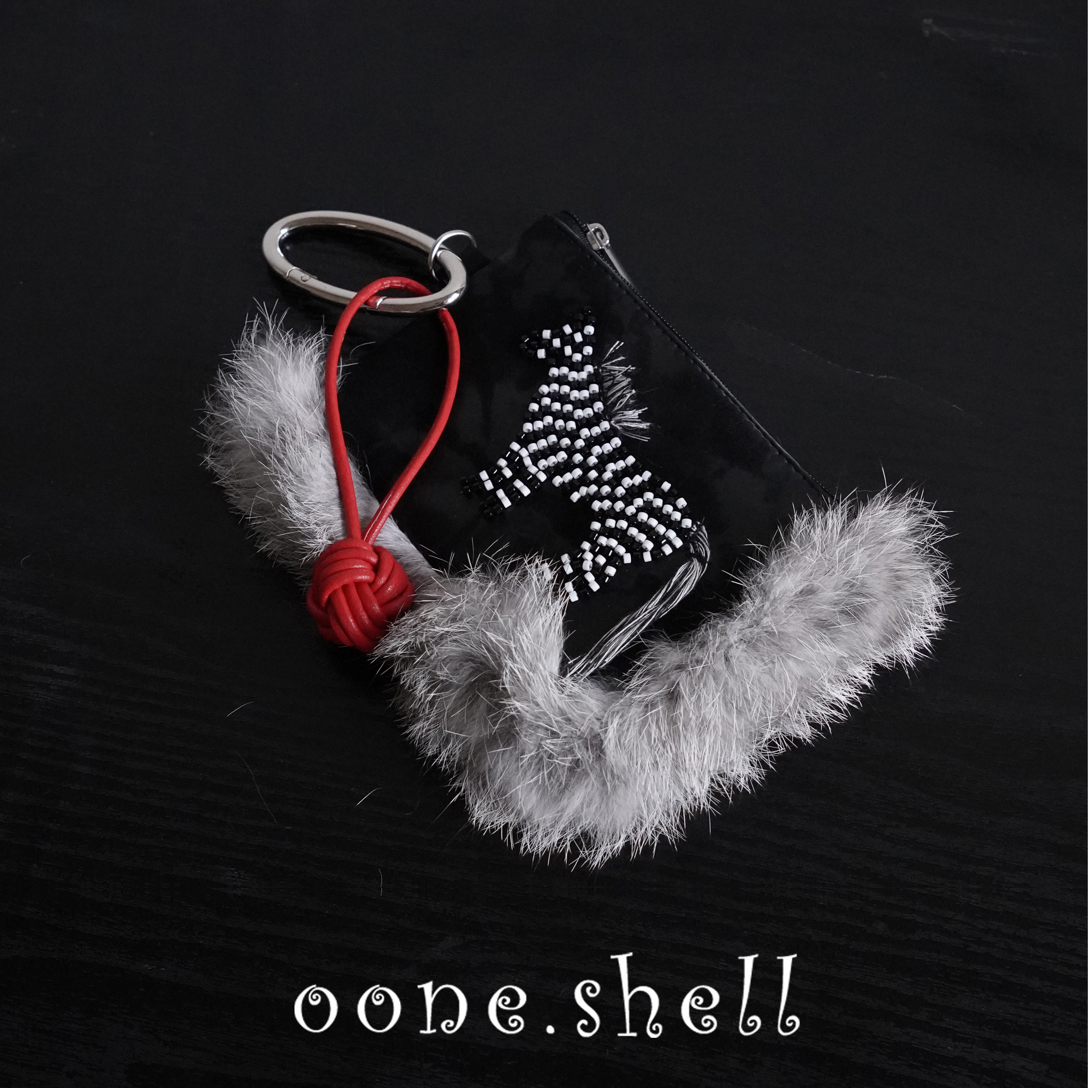 一颗贝壳 原创设计&ldquo;斑马&lsquo;手工刺绣绣珠串珠配饰卡包零钱包挂件