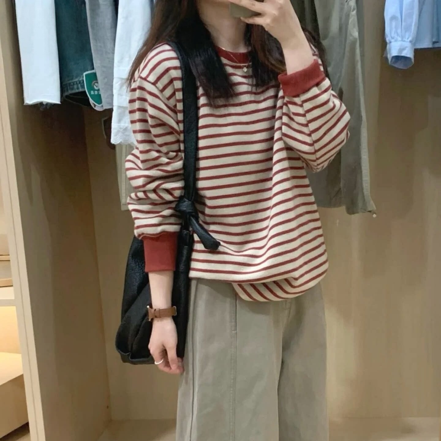 拉夏贝尔红色复古条纹无帽卫衣女2026秋款打底衫宽松显瘦长袖上衣