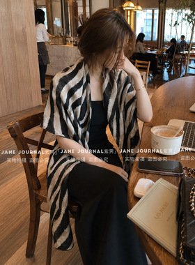 Jane·轻薄斑马条纹披肩丝巾女夏百搭时尚氛围感高级出片旅游