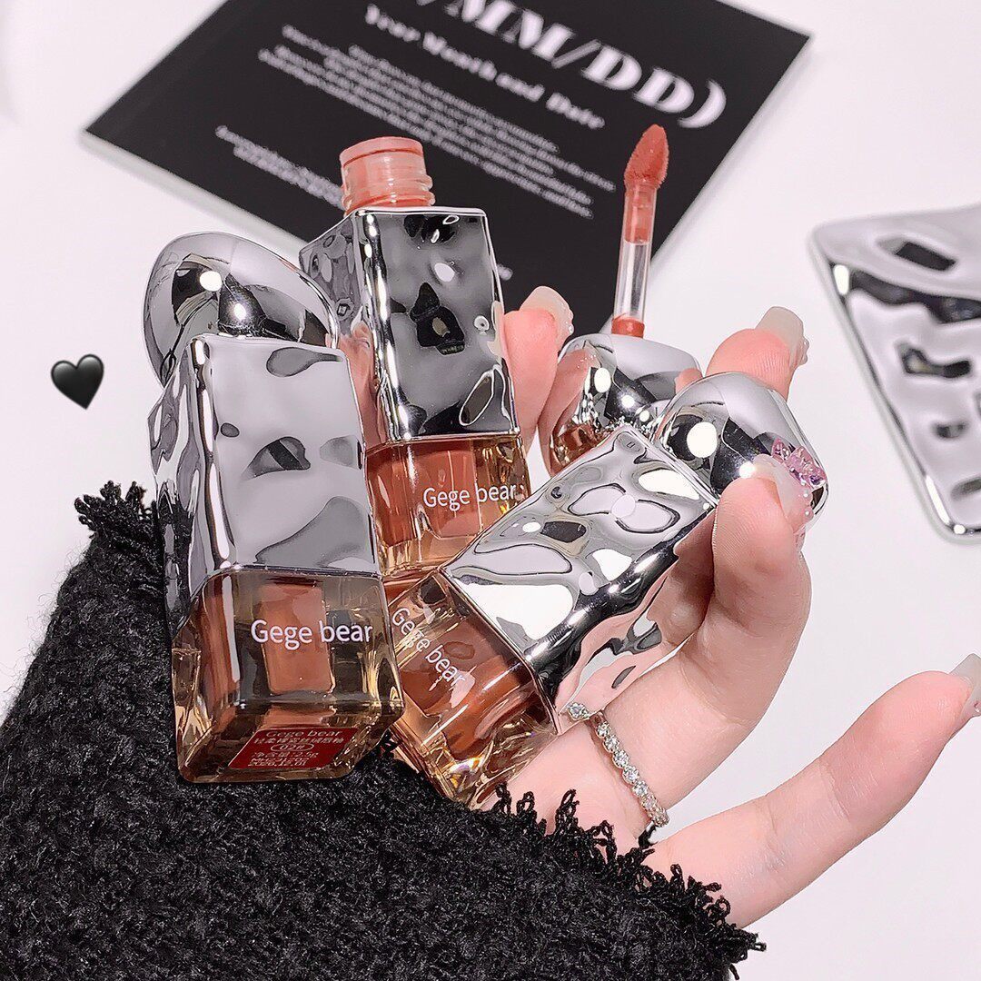 丝绒柔雾雾面低饱和唇釉口红唇彩不易掉色显白滋润哑光持久水润