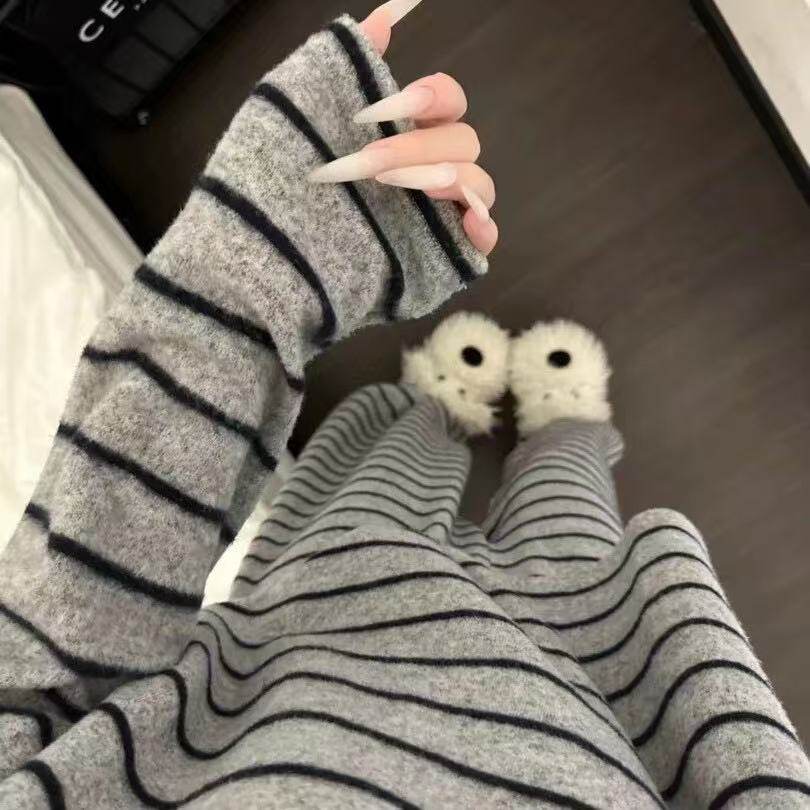 秋冬德绒保暖长袖女睡衣套装