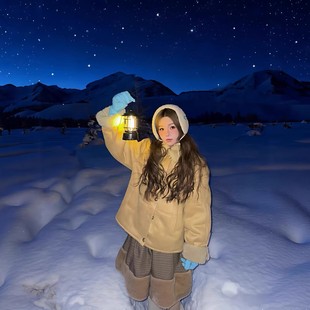 蓝调氛围灯新疆阿勒泰禾木雪地拍照道具灯创意手提氛围灯出片神器