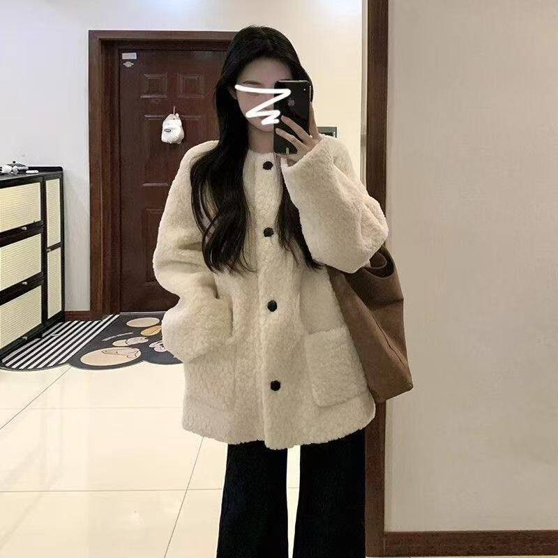 小个子香风羊羔毛绒外套