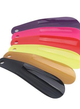 Home shoe puncher boot and shoe extractor plastic shoe pulle