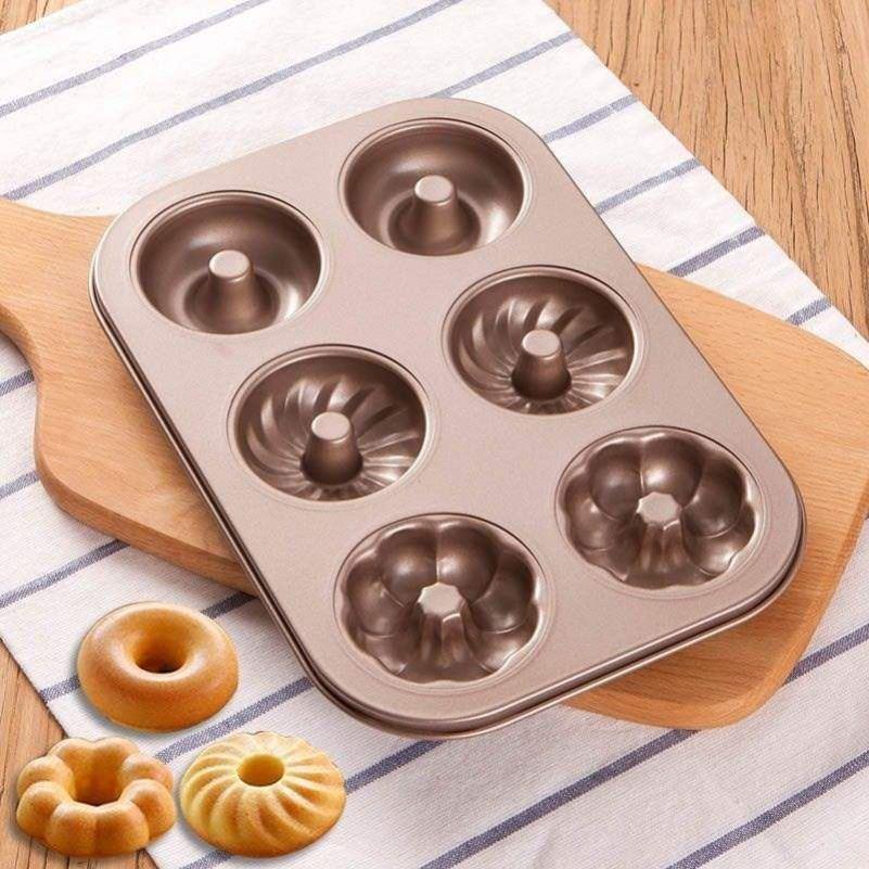 baking the doughnut cake with a 6-12- line muffin tin