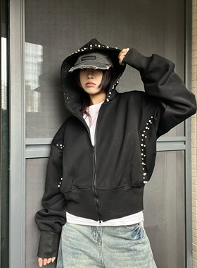 15GET 美式休闲小众立体钉珠连帽短款卫衣修身显瘦百搭外套春秋