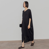 322WORKHOUSE和纸纱针织V领连衣裙女士2024新款 夏季 茧型长裙B381