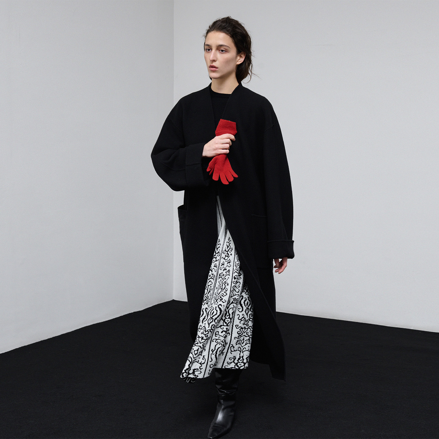 藤蔓提花羊毛混纺针织半身裙