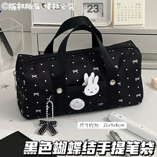 原创黑色蝴蝶结手提笔袋耐脏简约印花大容量多功能学生文具收纳袋