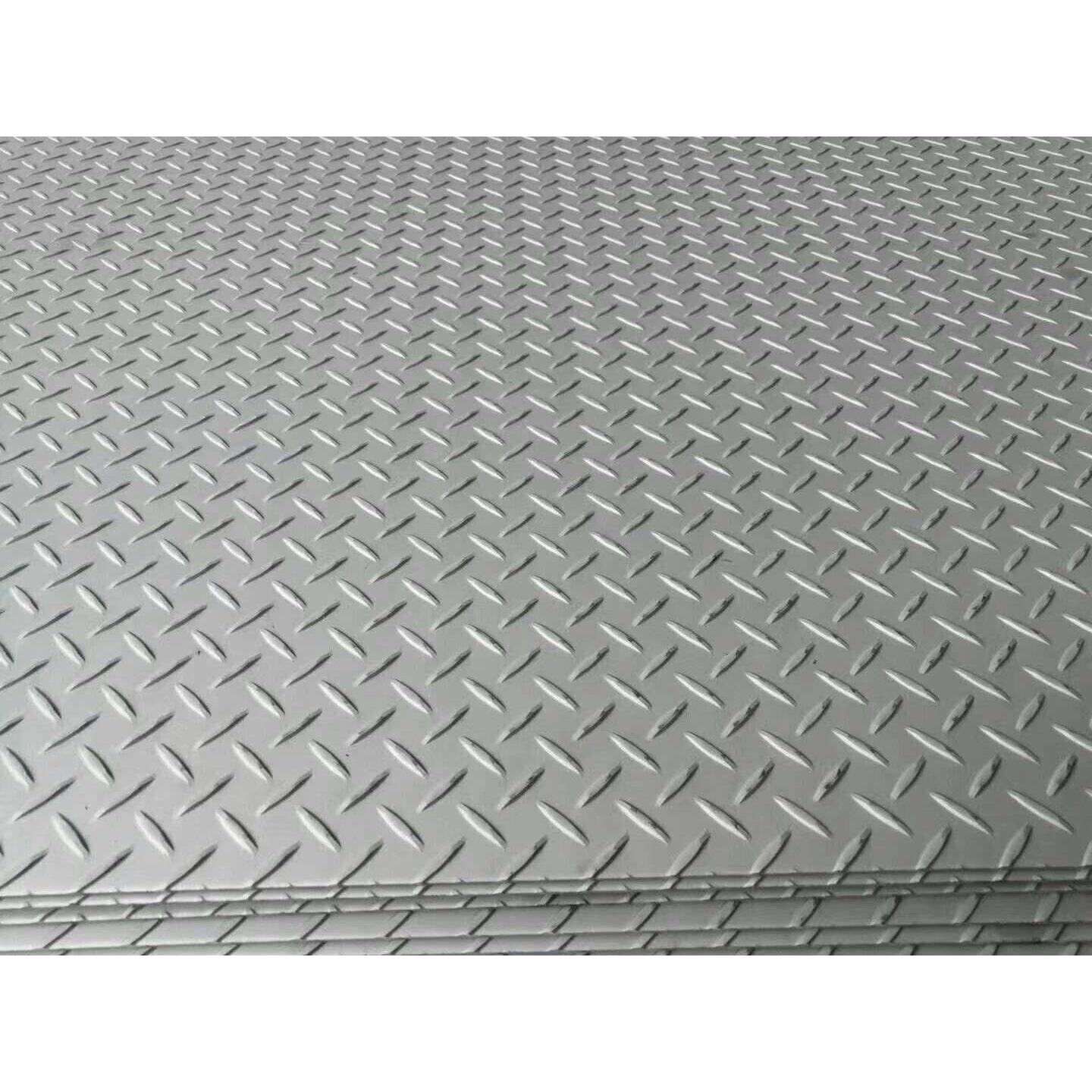 供应201不锈钢防滑板 板2.0mm 304不锈钢花纹板1.68毫米