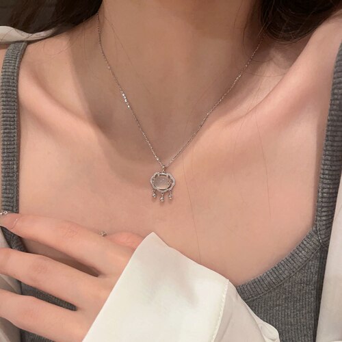 仿白玉髓平安锁项链轻奢小众高级