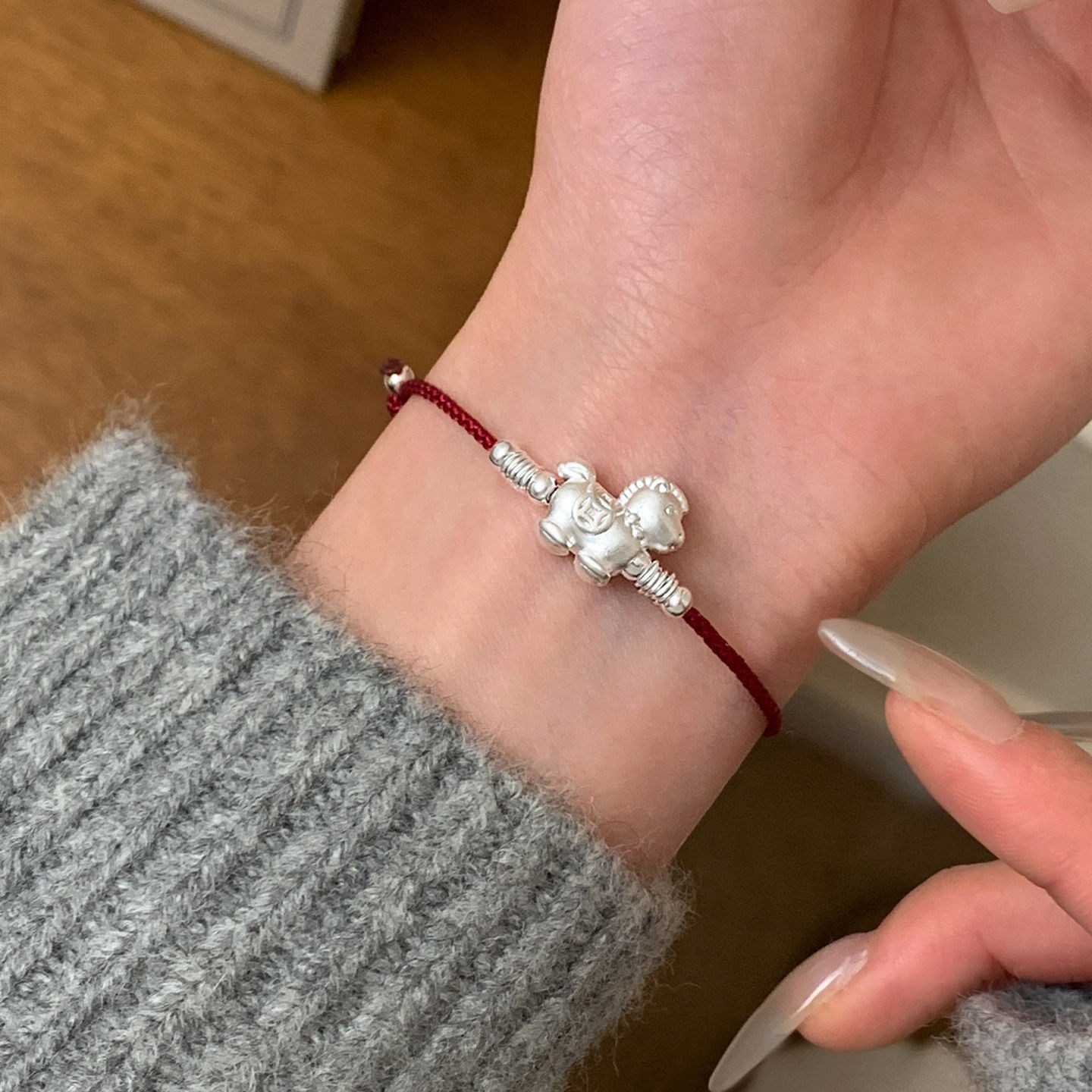 马上有钱生肖马红绳手链女款轻奢小众精致本命年手工编织闺蜜手饰
