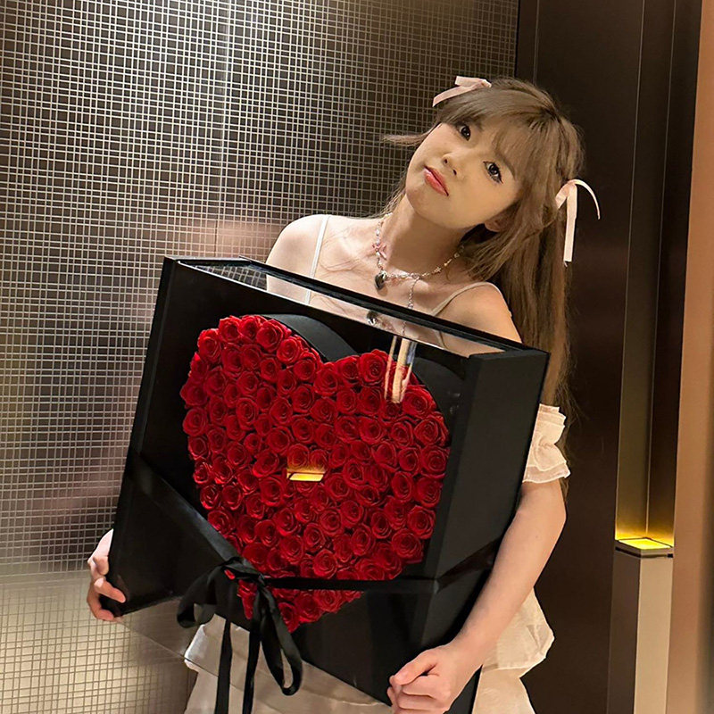 99朵心形红玫瑰永生花束高档缎面礼盒生日表白求婚结婚纪念日礼品