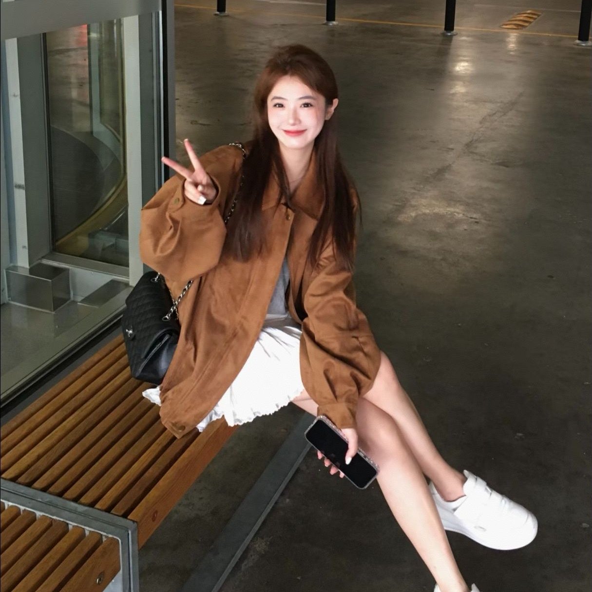 复古棕色翻领麂皮绒外套女秋季美拉德穿搭高级感气质开衫拉链夹克