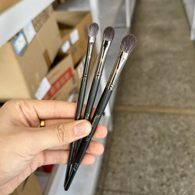 pony推荐毕加索羊毛细光峰眼影刷205A/206A/207A大中小眼部化妆刷