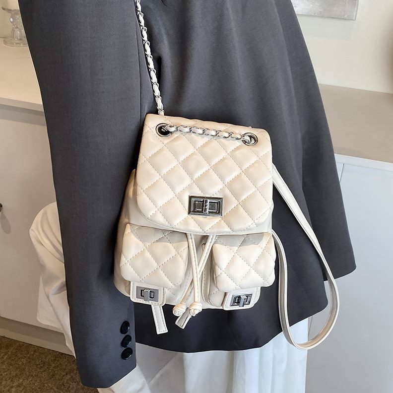 夏天出游旅行女式双肩包2024新款百搭菱格链条后背包学生迷你书包