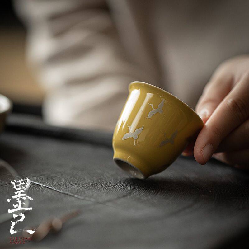 墨己 仿古黄色仙鹤茶杯小号 功夫茶具陶瓷烫银品茗杯 家用单杯