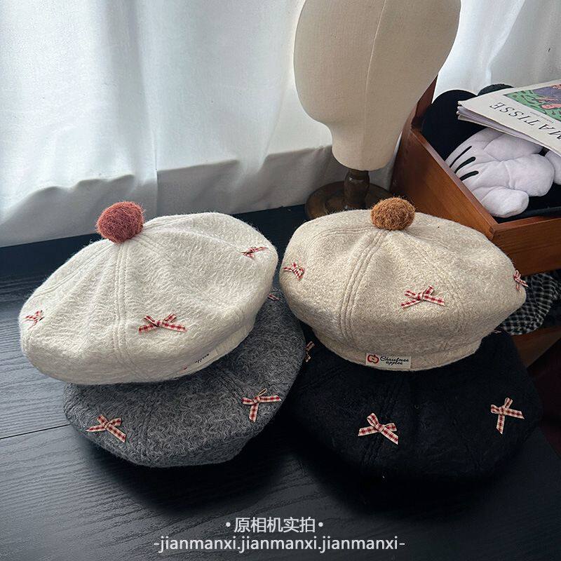 可爱毛球蝴蝶结贝雷帽女秋冬显脸小画家帽优雅保暖防寒蓓蕾帽女款
