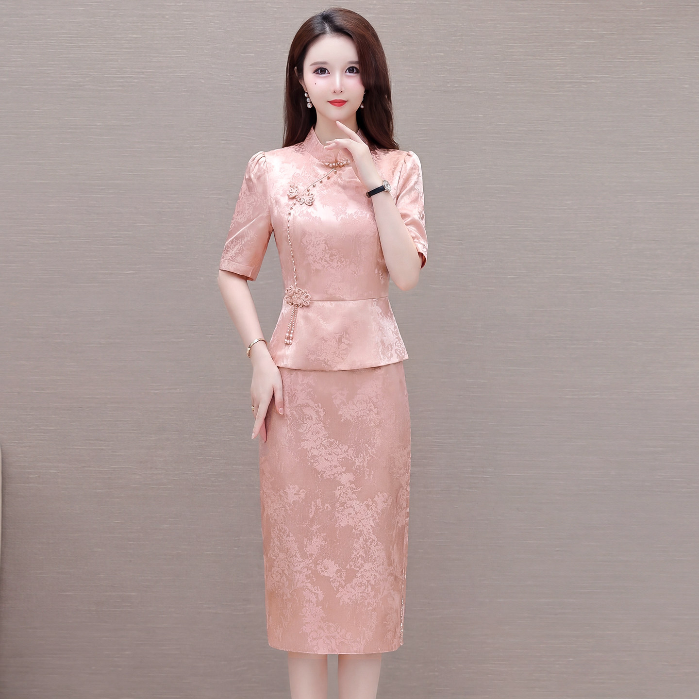 小个子改良旗袍敬酒服新娘2026年新款年轻款妈妈装订婚礼服裙高雅