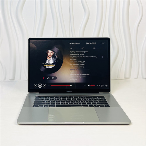 新款macbook pro 15寸15.4寸道具 笔记本电脑模型精装款