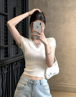 miu系巨好看白色v领针织T恤女夏辣妹纯欲风蕾丝拼接短袖 正肩上衣