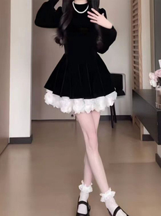 2025新款 松本公主丝绒小黑裙气质收腰显瘦撞色拼接连衣裙短裙丧丧